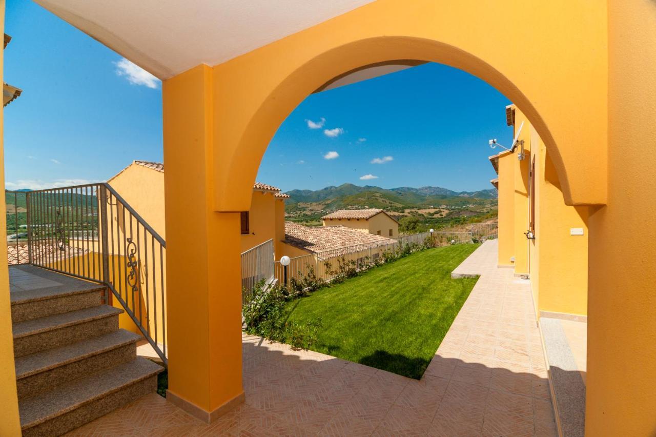 Corte Di Gallura บูโดนี ภายนอก รูปภาพ